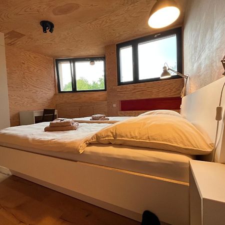 Grosse Wohnung Mit Loggia Templin Eksteriør billede