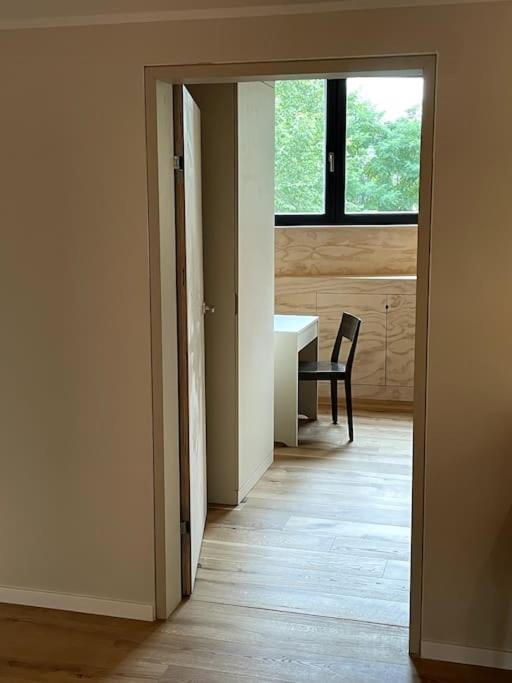 Grosse Wohnung Mit Loggia Templin Eksteriør billede
