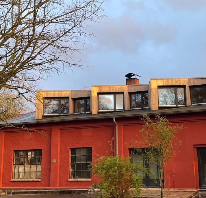 Grosse Wohnung Mit Loggia Templin Eksteriør billede