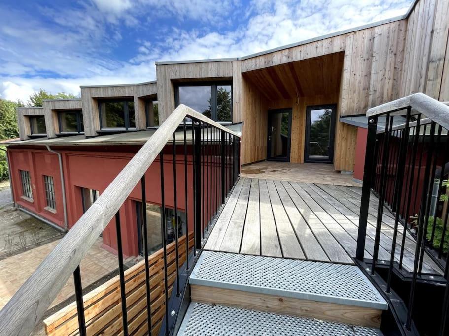 Grosse Wohnung Mit Loggia Templin Eksteriør billede