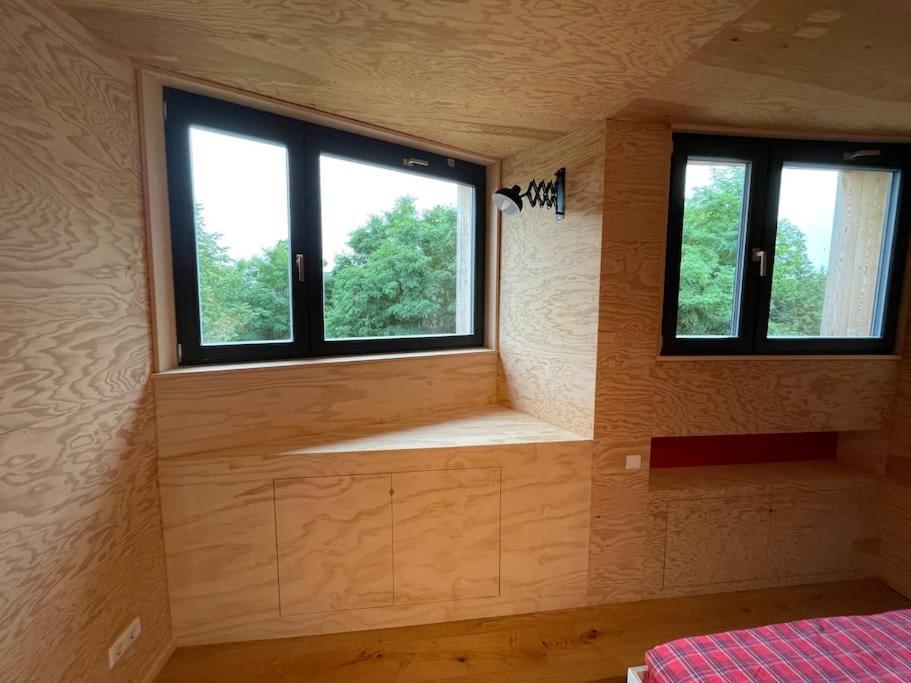 Grosse Wohnung Mit Loggia Templin Eksteriør billede