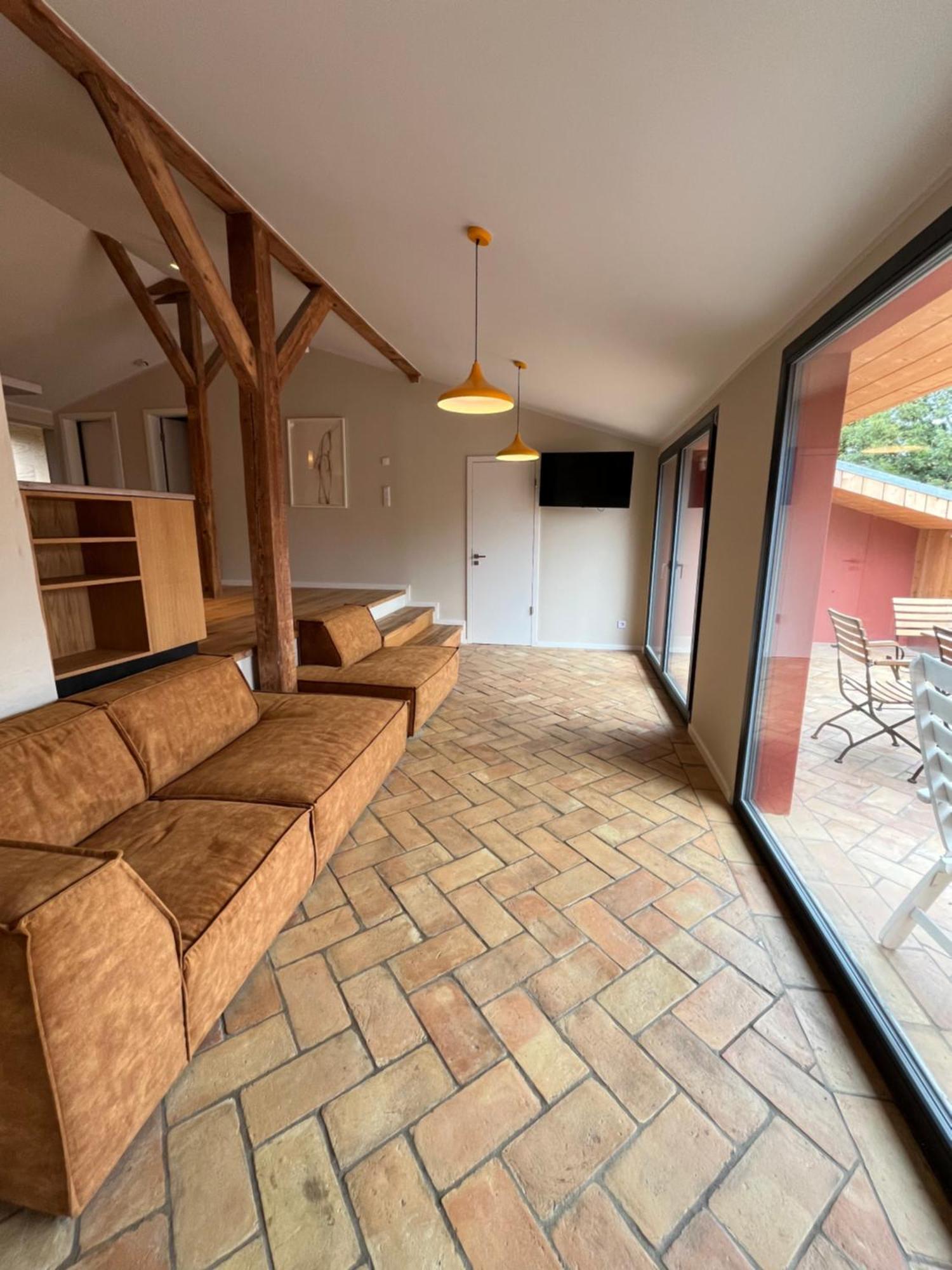 Grosse Wohnung Mit Loggia Templin Eksteriør billede