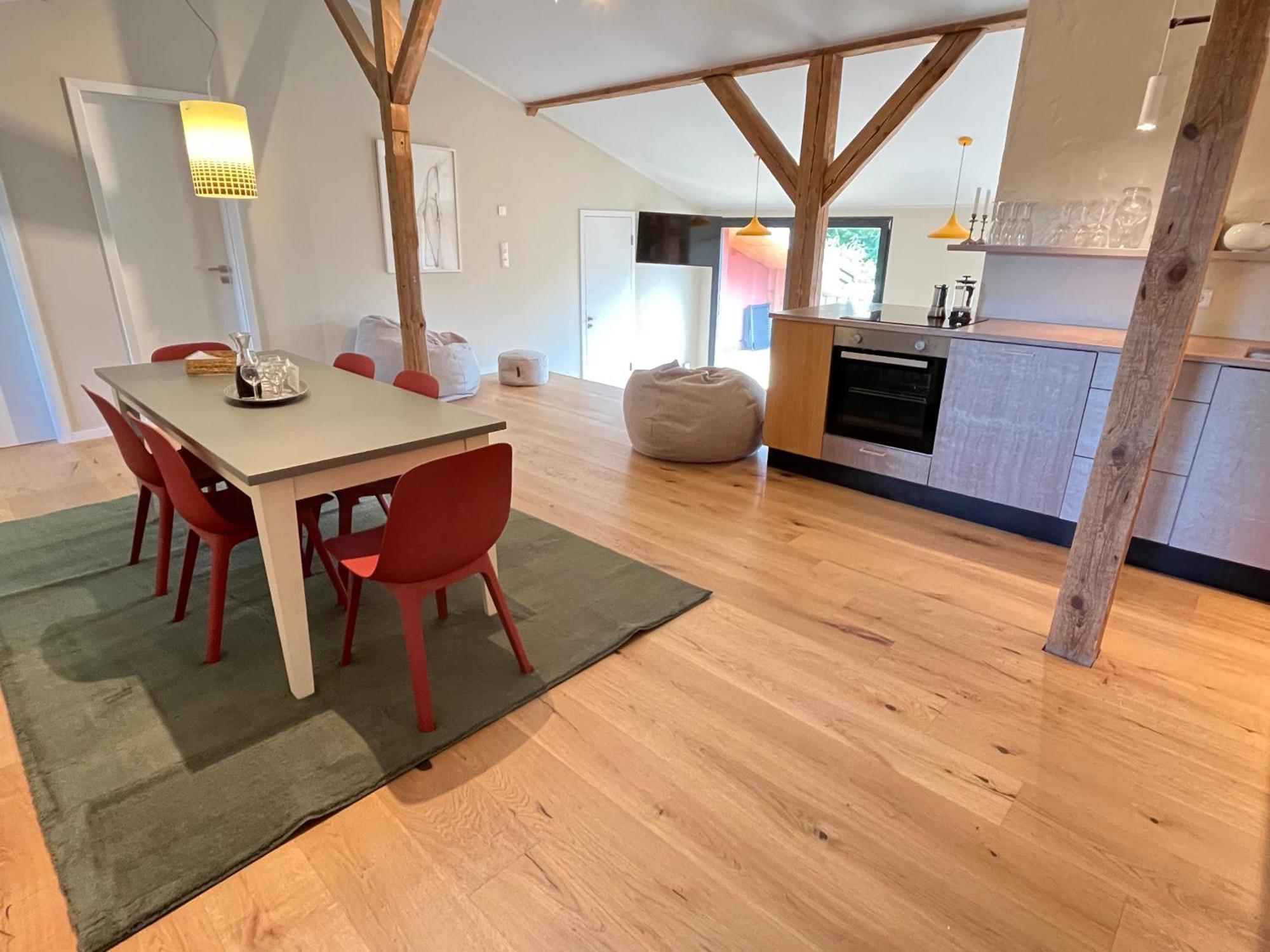 Grosse Wohnung Mit Loggia Templin Eksteriør billede